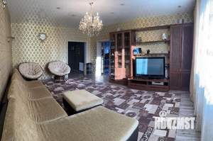 Дом 292м&sup2;, 3-этажный, участок 12 сот.  