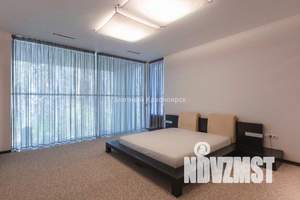 Коттедж 330м², 2-этажный, участок 7 сот.  