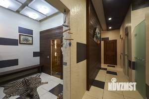 Коттедж 680м², 2-этажный, участок 15 сот.  