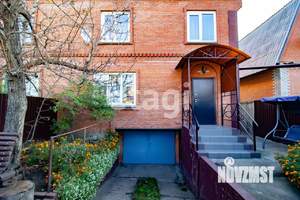 Дом 145м&sup2;, 3-этажный, участок 4 сот.  