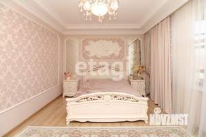 Дом 265м&sup2;, 3-этажный, участок 6 сот.  