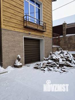 Дом 224м&sup2;, 3-этажный, участок 594 сот.  