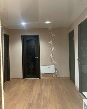 Дом 273м&sup2;, 3-этажный, участок 5 сот.  