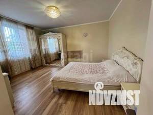 Дом 265м², 3-этажный, участок 6 сот.  
