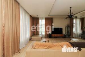 Дом 362м&sup2;, 2-этажный, участок 15 сот.  