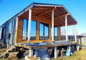 Дом 100м&sup2;, 1-этажный, участок 10 сот.  