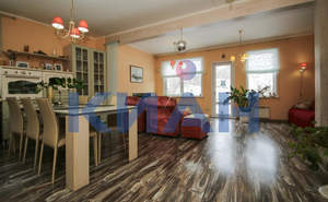 Дом 201м&sup2;, 3-этажный, участок 4 сот.  