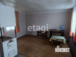 Дом 15м&sup2;, 2-этажный, участок 5 сот.  