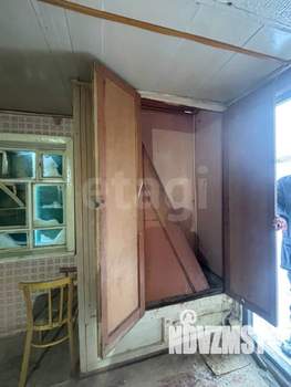 Дом 35м&sup2;, 2-этажный, участок 4 сот.  