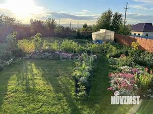 Дом 180м&sup2;, 3-этажный, участок 10 сот.  