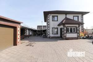 Дом 144м&sup2;, 2-этажный, участок 4 сот.  