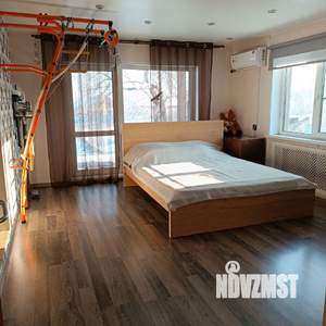 Дом 160м&sup2;, 2-этажный, участок 11 сот.  