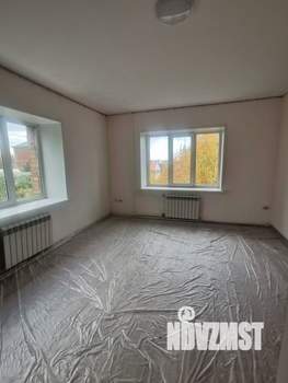 Дом 270м², 2-этажный, участок 10 сот.  