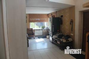 Дом 160м&sup2;, 2-этажный, участок 6 сот.  