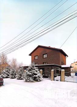 Коттедж 250м&sup2;, 3-этажный, участок 11 сот.  