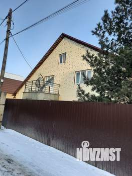 Дом 261м², 2-этажный, участок 15 сот.  