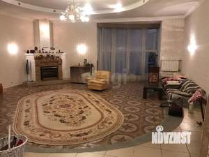 Дом 857м², 3-этажный, участок 15 сот.  