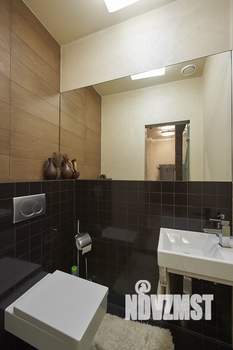 Коттедж 680м², 2-этажный, участок 15 сот.  