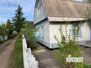 Дом 50м&sup2;, 2-этажный, участок 4 сот.  