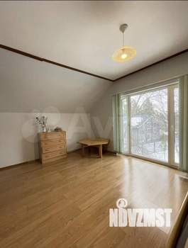 Дом 160м&sup2;, 2-этажный, участок 8 сот.  