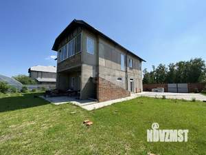 Дом 305м&sup2;, 2-этажный, участок 10 сот.  