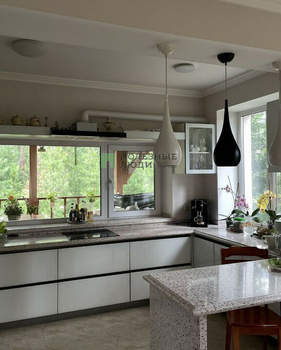 Дом 148м², 2-этажный, участок 8 сот.  