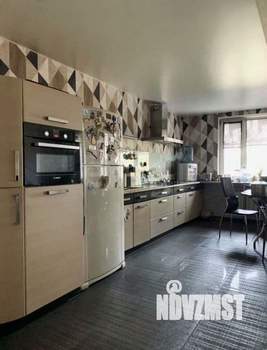 Дом 160м², 2-этажный, участок 6 сот.  