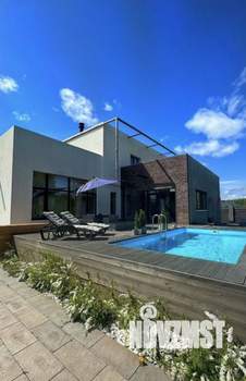 Коттедж 368м&sup2;, 2-этажный, участок 17 сот.  