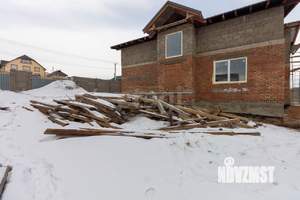 Дом 298м&sup2;, 2-этажный, участок 1134 сот.  