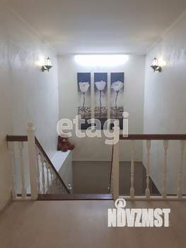 Дом 240м&sup2;, 2-этажный, участок 6 сот.  