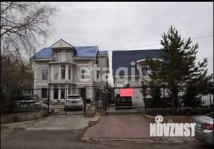 Дом 273м&sup2;, 3-этажный, участок 4 сот.  