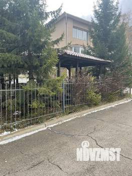 Таунхаус 209м&sup2;, 3-этажный, участок 13 сот.  