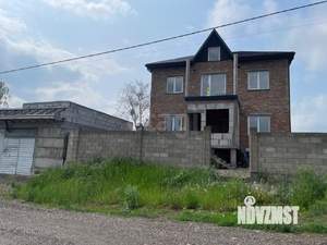 Дом 278м², 3-этажный, участок 12 сот.  