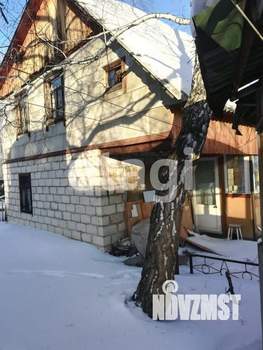 Дом 60м&sup2;, 2-этажный, участок 9 сот.  