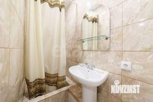 Дом 440м&sup2;, 3-этажный, участок 10 сот.  