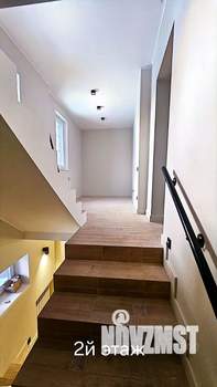 Коттедж 250м&sup2;, 3-этажный, участок 11 сот.  