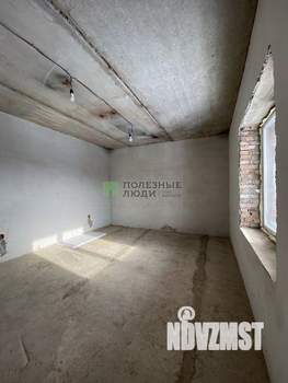 Дом 580м², 3-этажный, участок 8 сот.  