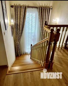 Коттедж 460м², 3-этажный, участок 6 сот.  