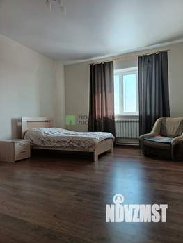 Дом 370м², 3-этажный, участок 8 сот.  