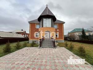 Дом 502м&sup2;, 3-этажный, участок 14 сот.  