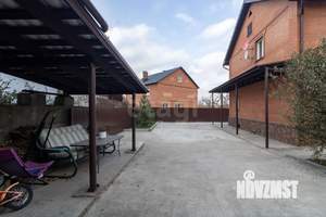 Дом 267м&sup2;, 3-этажный, участок 9 сот.  