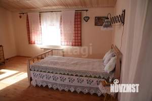 Дом 857м², 3-этажный, участок 15 сот.  