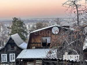 Дом 65м&sup2;, 2-этажный, участок 9 сот.  