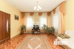 Дом 200м², 2-этажный, участок 4 сот.  