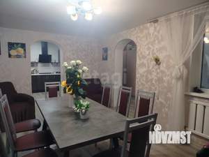 Дом 180м², 2-этажный, участок 6 сот.  