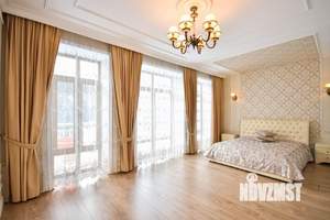 Таунхаус 340м², 3-этажный, участок 7 сот.  