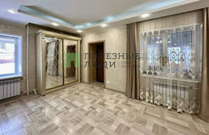Дом 250м², 3-этажный, участок 15 сот.  