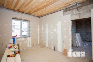 Дом 100м&sup2;, 2-этажный, участок 10 сот.  