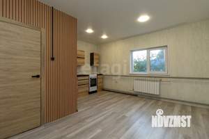 Дом 63м&sup2;, 2-этажный, участок 4 сот.  