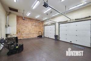 Коттедж 680м&sup2;, 2-этажный, участок 15 сот.  